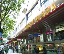 Lucky Plaza (D9), Shop House #336750591